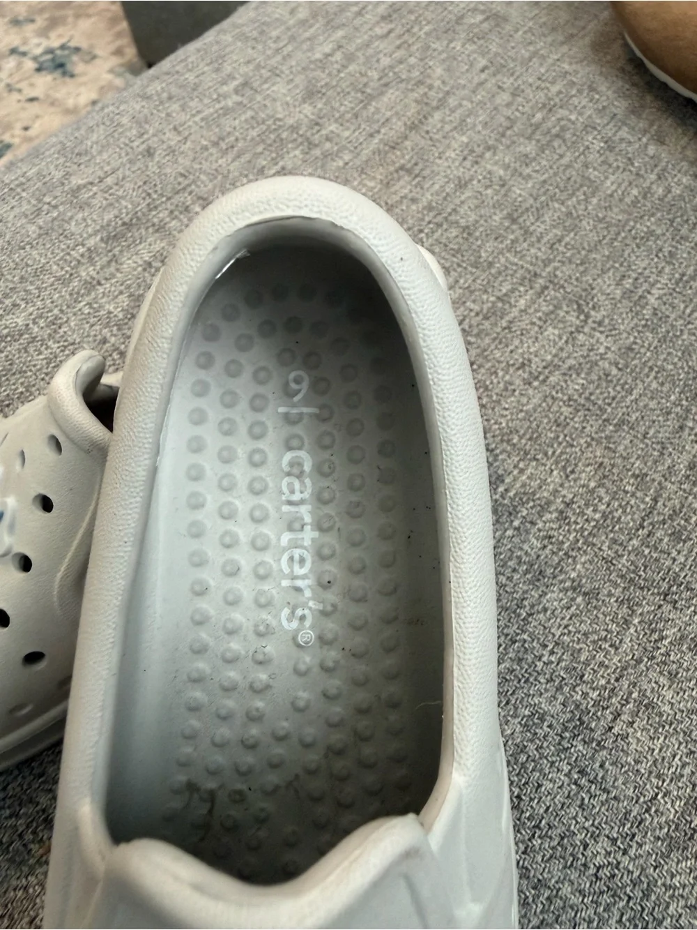 Carter's Gray Slip-On Kids Water Shoes with Blue Surf Charms Size 9 Like New